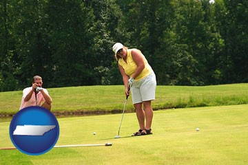 a golf putting lesson on a golf course - with Tennessee icon