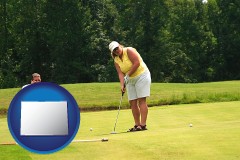 colorado map icon and a golf putting lesson on a golf course